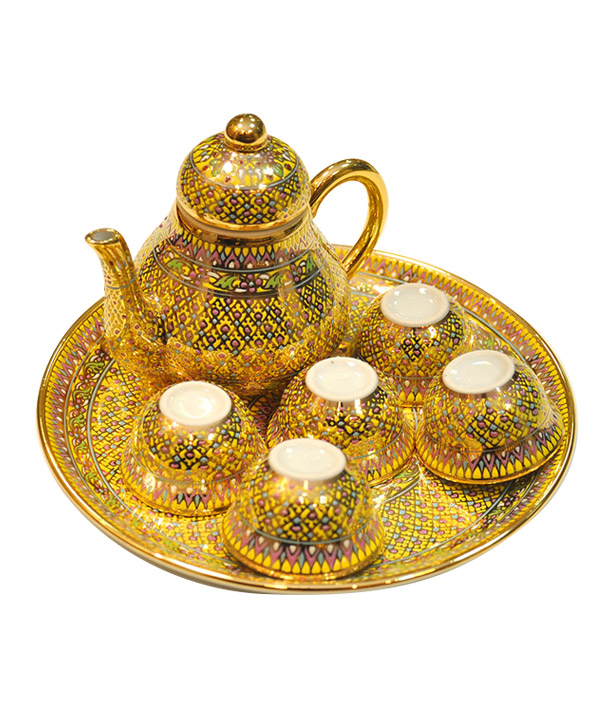 Benjarong Chom-Puu tea set in Yhod-Tien pattern shiny glaze.